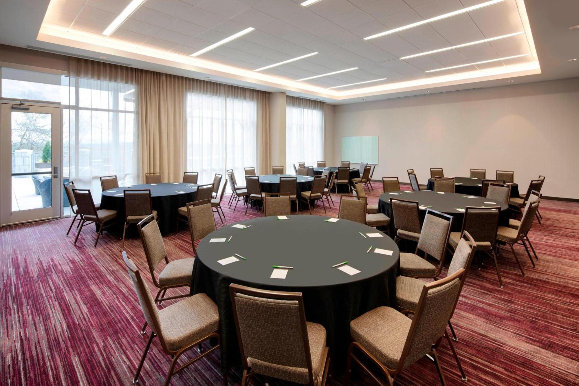 Courtyard By Marriott Atlanta Vinings/Galleria Smyrna Exterior foto