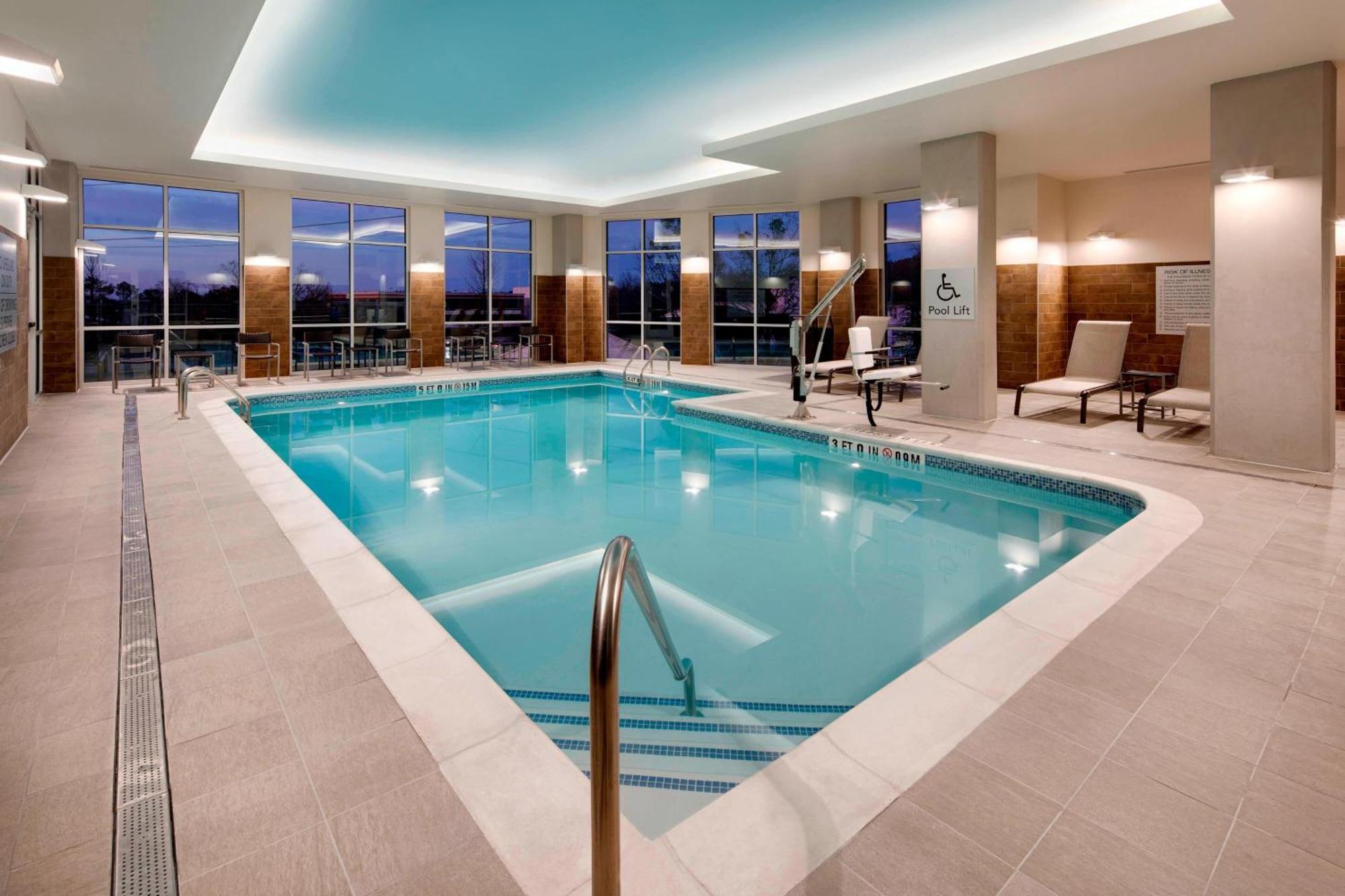 Courtyard By Marriott Atlanta Vinings/Galleria Smyrna Exterior foto