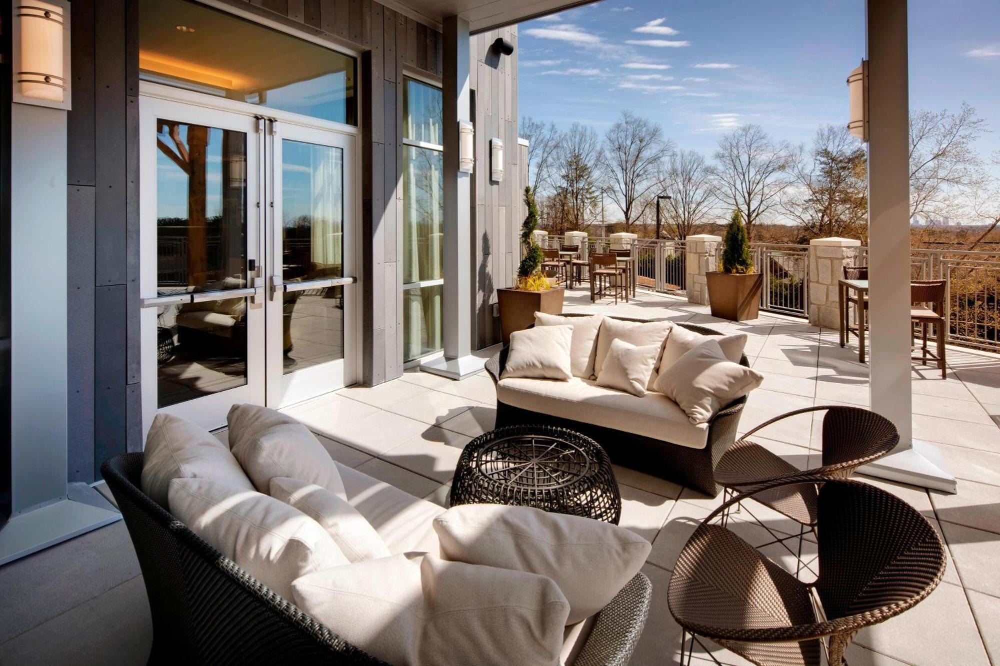 Courtyard By Marriott Atlanta Vinings/Galleria Smyrna Exterior foto