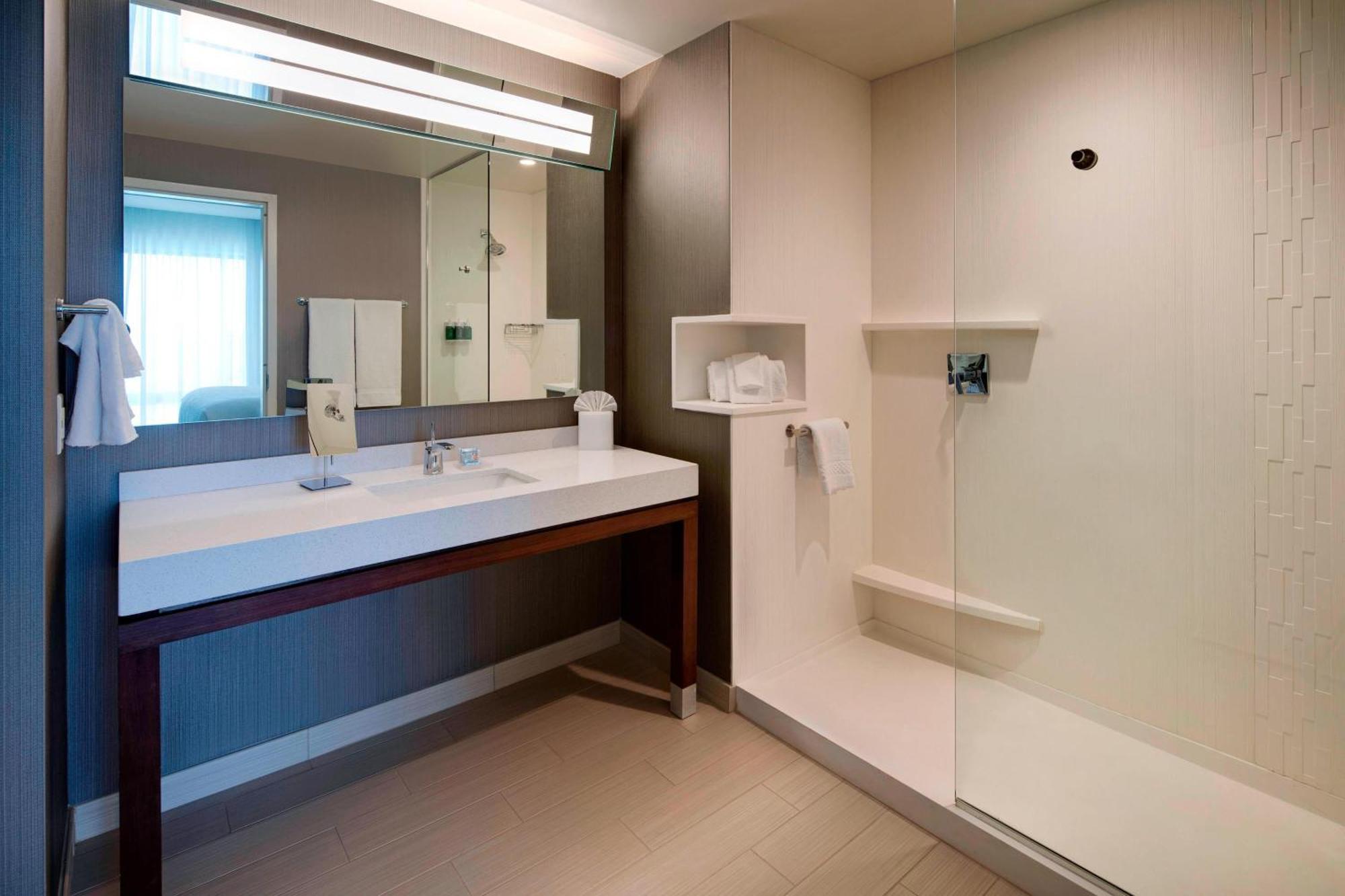Courtyard By Marriott Atlanta Vinings/Galleria Smyrna Exterior foto